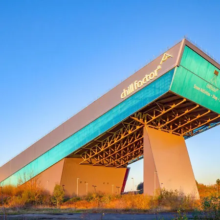 アパート Skyline Haven - Modern 1br Retreat For 2 With Rooftop Access By Parydise