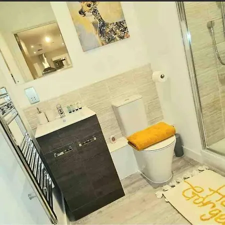 2bed Salford Mcr 아파트 *