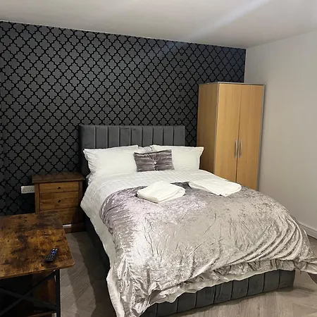 Studio Apartment * Manchester