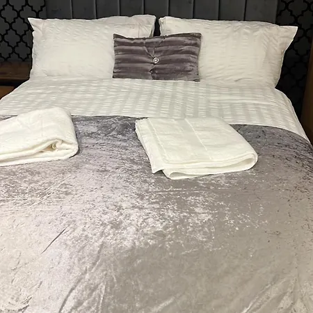 Studio Apartment * Manchester