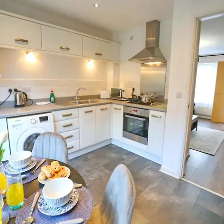 Pass The Keys King Bed Family With Parking Wm Discounts Holiday home