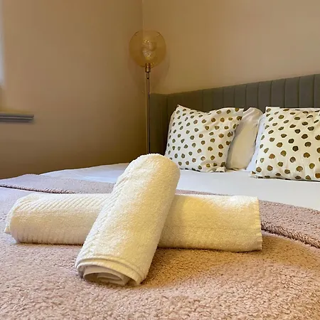 Stunning 2 Bed In Greater Lejlighed Manchester