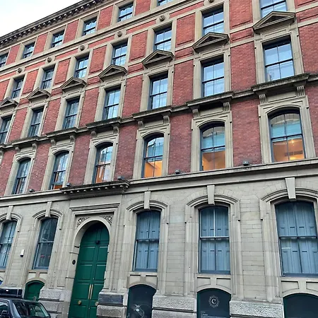 Stunning 2 Bed In Greater * Manchester