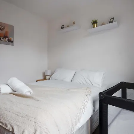 Deluxe Duplex W/ Balcony & Views - Pool Table Appartement *