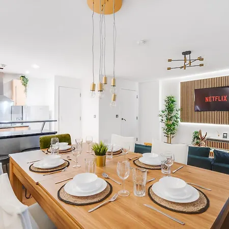 Appartement Deluxe Duplex W/ Balcony & Views - Pool Table *