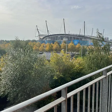 Balcony - Views Of Etihad Stadium - Near Coop Live Arena - Free Parking Appartement Manchester