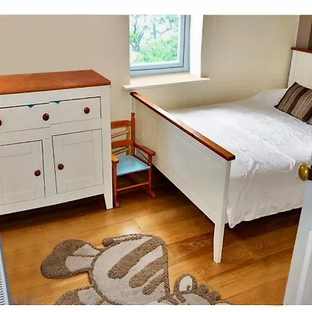Beautiful House In Didsbury Hébergement de vacances *