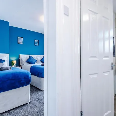 Nyaraló Spacious 3 Bedroom House Close To Etihad Manchester