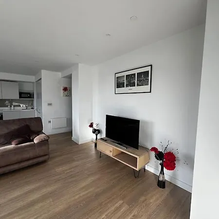 Incredible 2bedroom Free Parking *