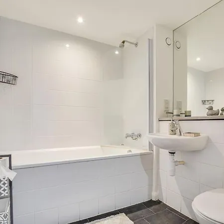 Cozy Escape In Centre *