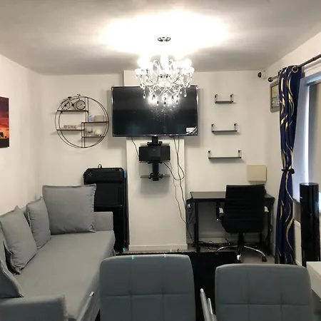 Garswood Road House