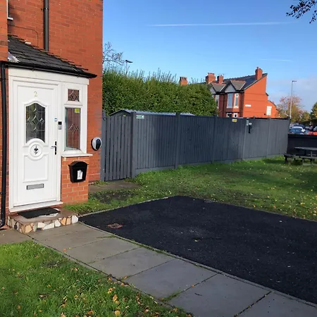 Garswood Road House *