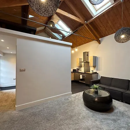 The Beau House * Manchester