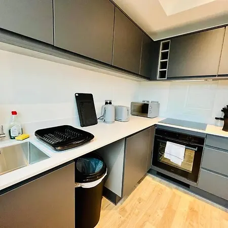 Apartment Cozy And Modern 1 Bed In Prime Location
