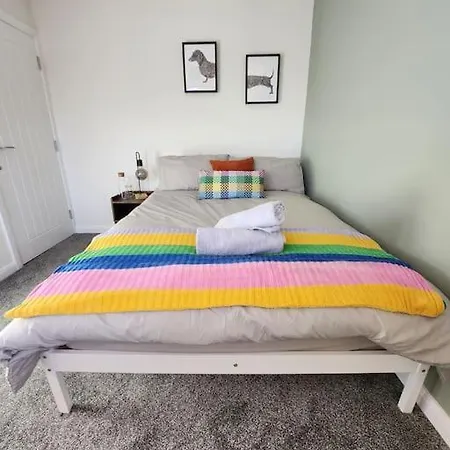 Сasa de vacaciones Newly Renovated 5 Bed + 5 Bath!