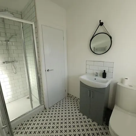 Сasa de vacaciones Newly Renovated 5 Bed + 5 Bath! *