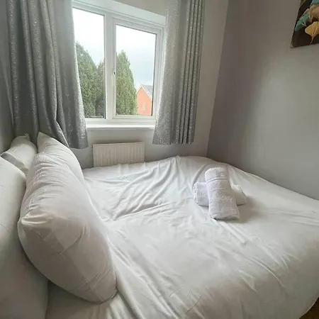 Free Parking - Close To Centre Holiday home Manchester