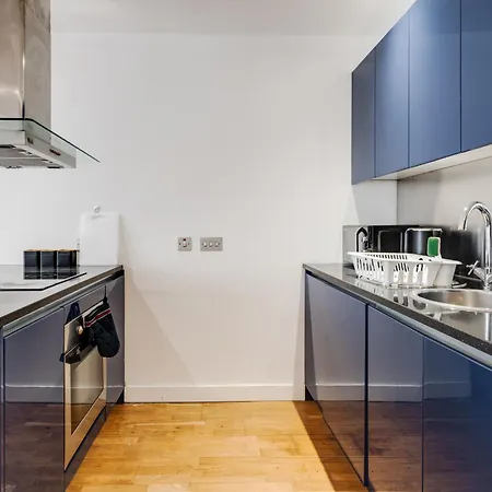 Apartment Luxury Penthouse - Private Balcony - City Views Manchester