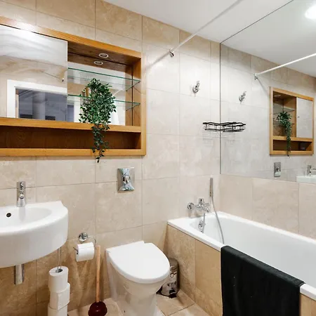 Apartamento Luxury Penthouse - Private Balcony - City Views *