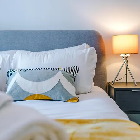 Hilltop Serviced - Salford Quays * Manchester