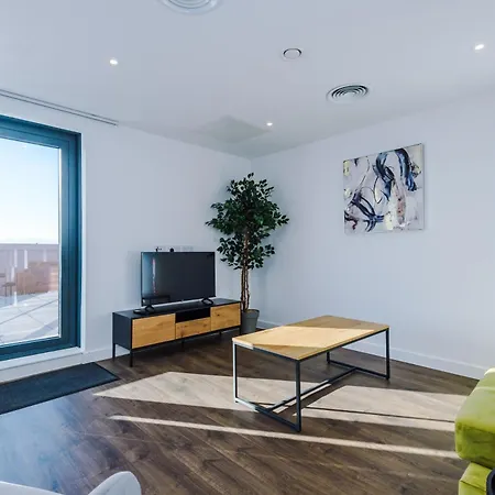 Hilltop Serviced - Salford Quays Apartament *
