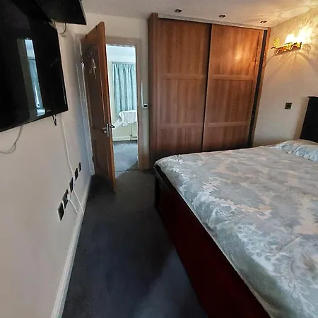 Apartament Dobcross Close Manchester