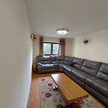 Dobcross Close מנצ'סטר