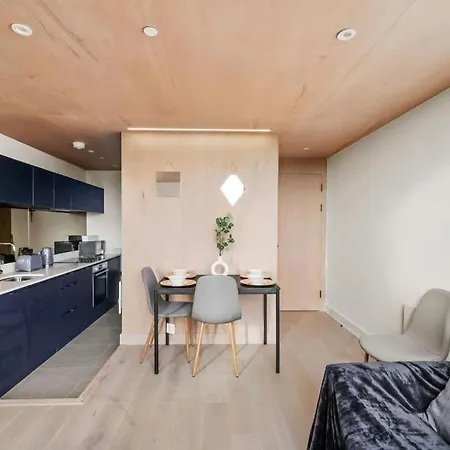 Skygardens - Dazzling Boutique - Roof Garden Apartman *