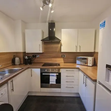 Apartment Free Parking: Perfect City Centre Flat