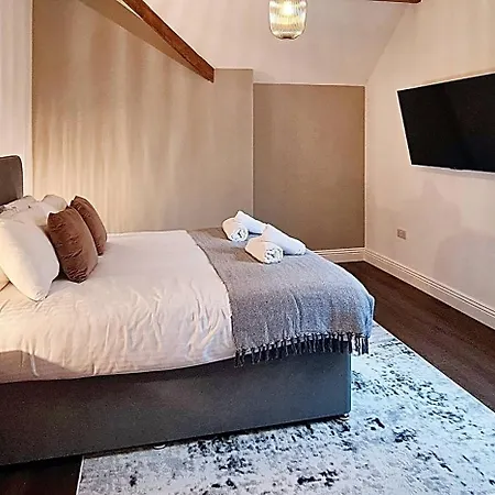Stunning Luxury Spacious - 5 Bedrooms - Rest & Recharge In Сasa de vacaciones *