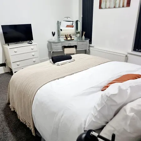 Gorgeous Stylish Cheri Victorian House In * Manchester