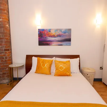 Two Bed In Converted Centre Mill *