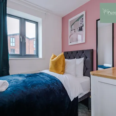 펜션 Stylish Five Bedroom House By Purestay Short & Serviced Free Parking