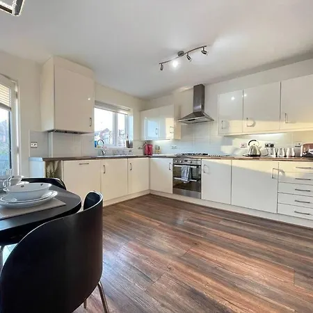 Stylish In Vibrant Salford, Manchester!