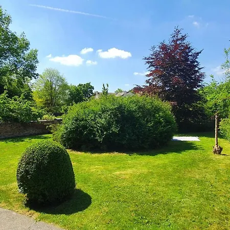 Spacious Flat In Victoria Park Hotel *