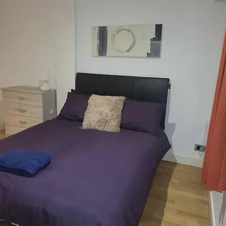 Striking 1 Bedroom * Манчестер