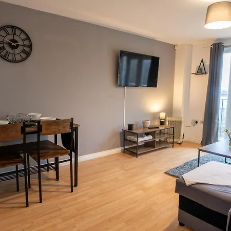 Centre 2bed, Sleeps 6, Free Wi-fi Manchester