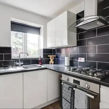 New Build House Near Trafford Centre With Drive Semesterbostad Manchester