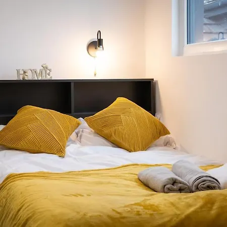 Cosy Studio, Old Trafford * Manchester