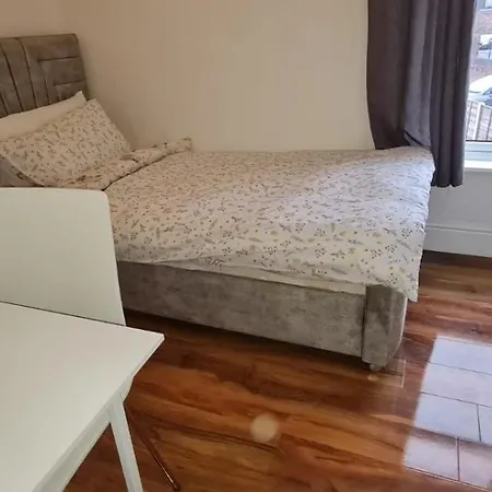 Pensión Scotland Street, Newton Heath