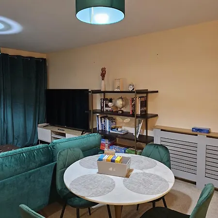 Remarkable 2-bed In