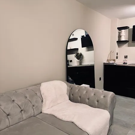 Lägenhet Modern Studio Flat Centre