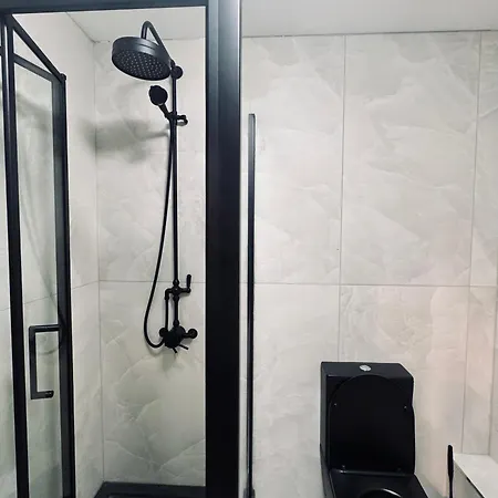 Modern Studio Flat Centre Lejlighed *