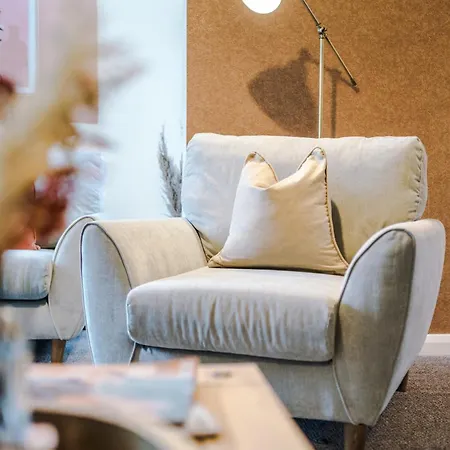 Beautiful House Near Etihad With Free Wifi & Parking- Sleeps 6 By Purestay * Manchester