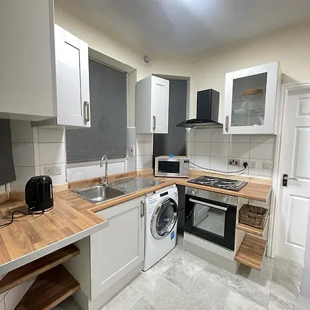 Airstaybnb Apartment Manchester