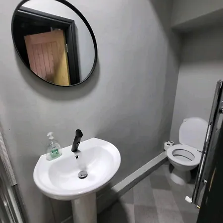 Guest house Double With Bathroom And Kitchenette
