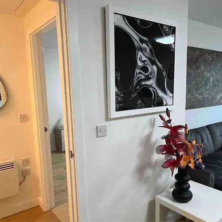 Apartment Cosy & Sweet, 1bd Spacious By Media City