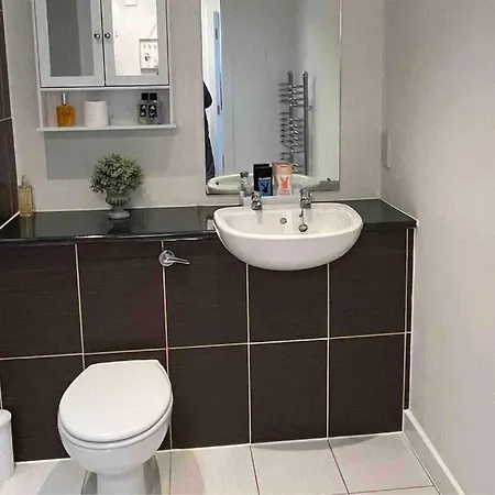 Lägenhet Cosy & Sweet, 1bd Spacious By Media City