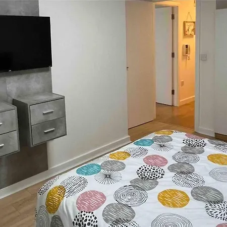 Apartment Cosy & Sweet, 1bd Spacious By Media City *