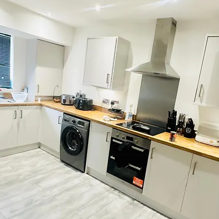 Private Modern Ensuite Near Etihad Stadium * Manchester